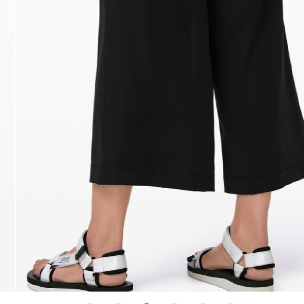 Lululemon On The Fly Pants - Picture 3 of 14